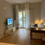 شقة Quarenghi 32 *
