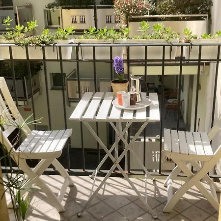 Lägenhet Quarenghi 32 *