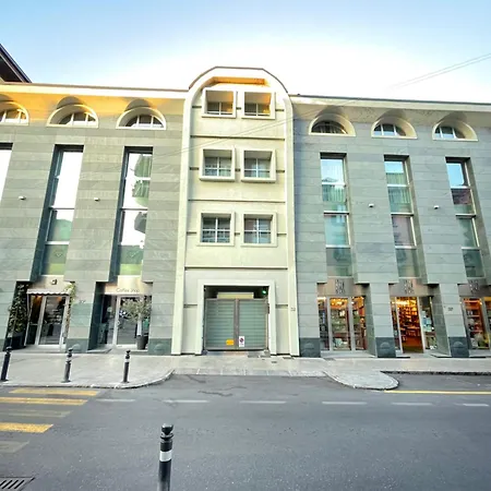 Quarenghi 32 *