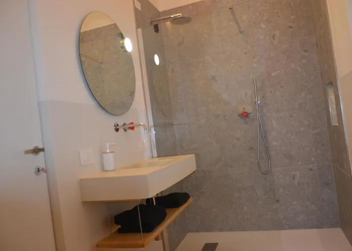 公寓 Quarenghi 32 *